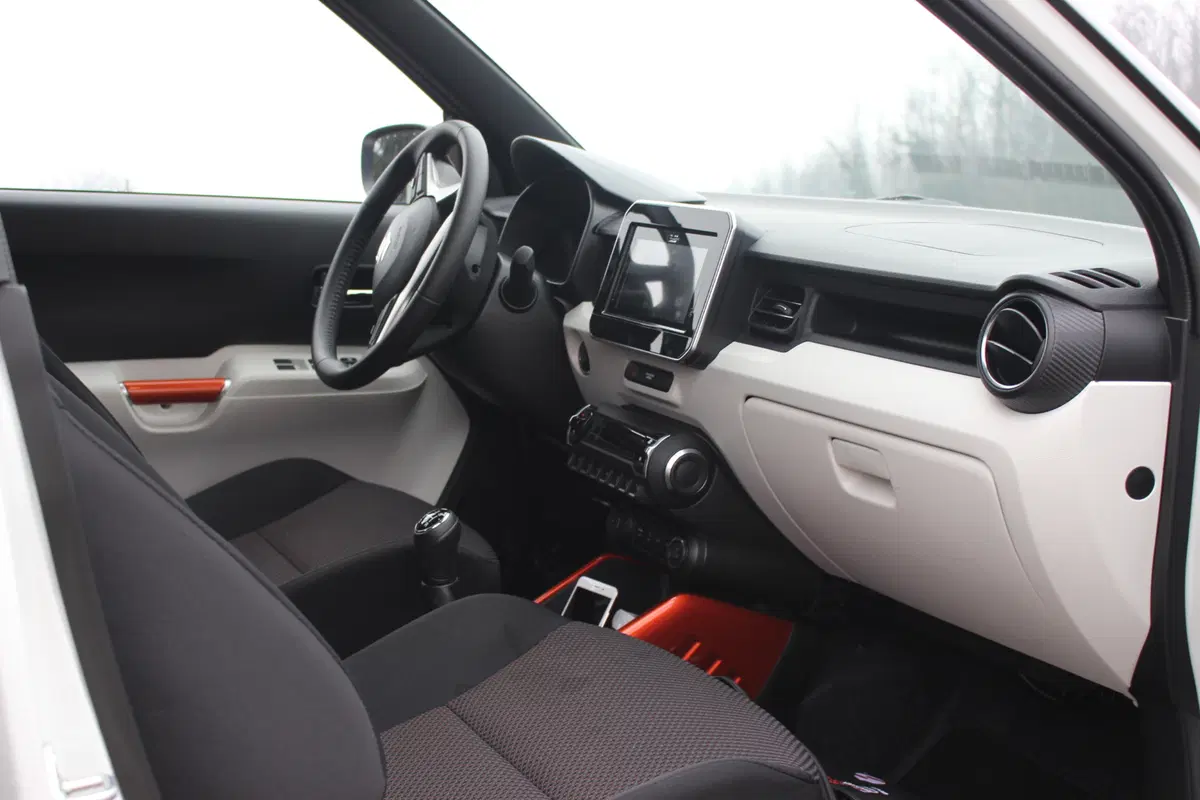 Suzuki Ignis (2016-->>) (12)