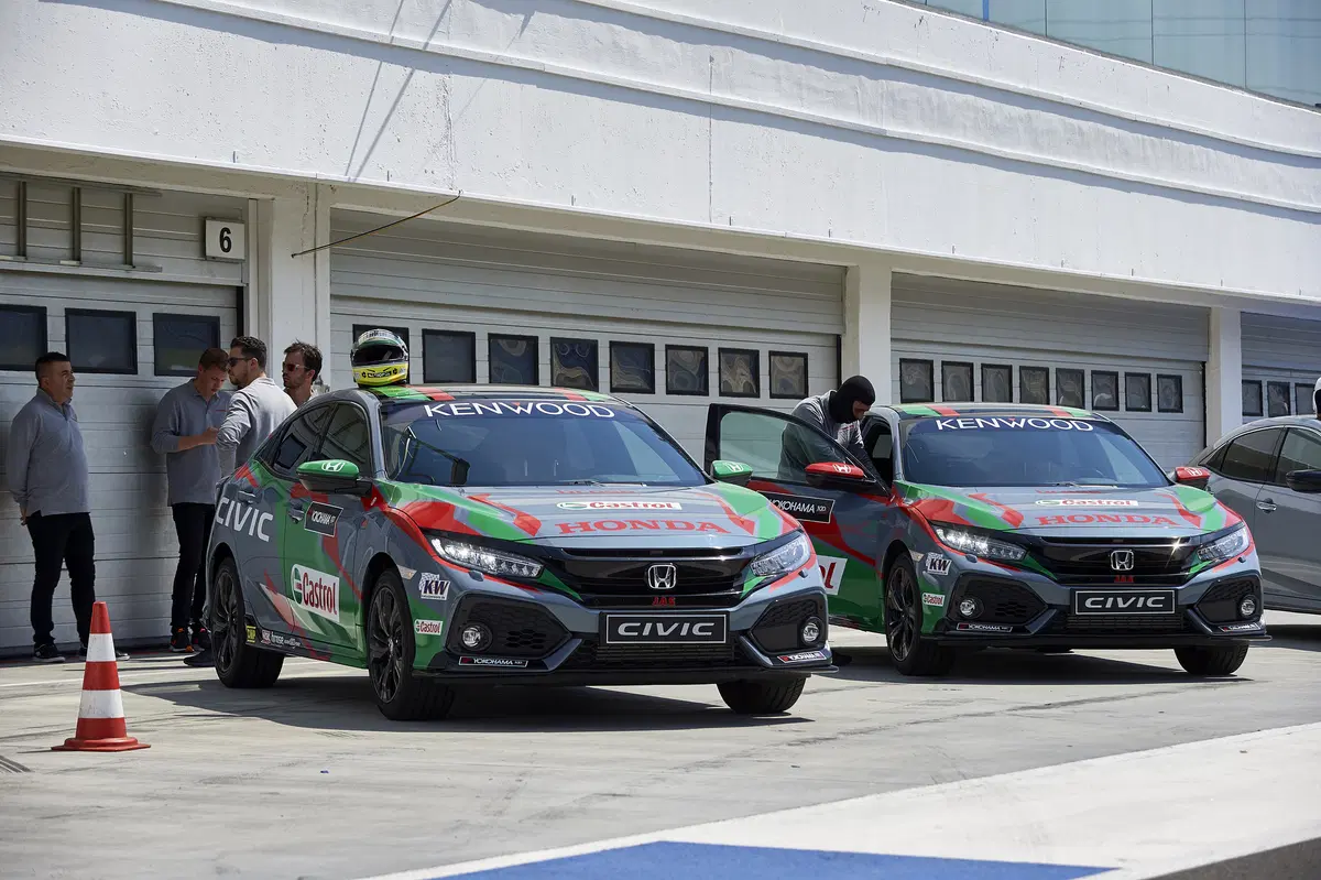 Honda Civic 2017 1.5 Turbo VTec Sport +: personalità forte (3)