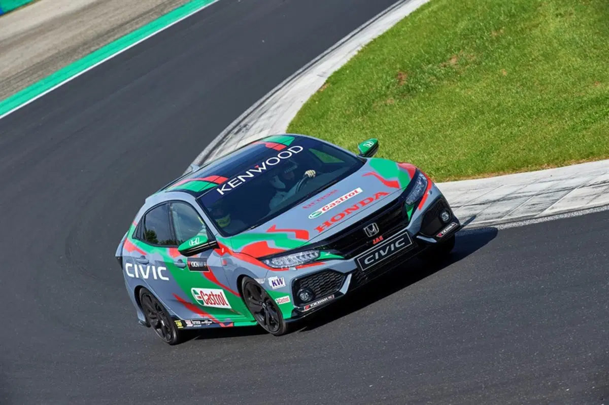 Honda Civic 2017 1.5 Turbo VTec Sport +: personalità forte (9)