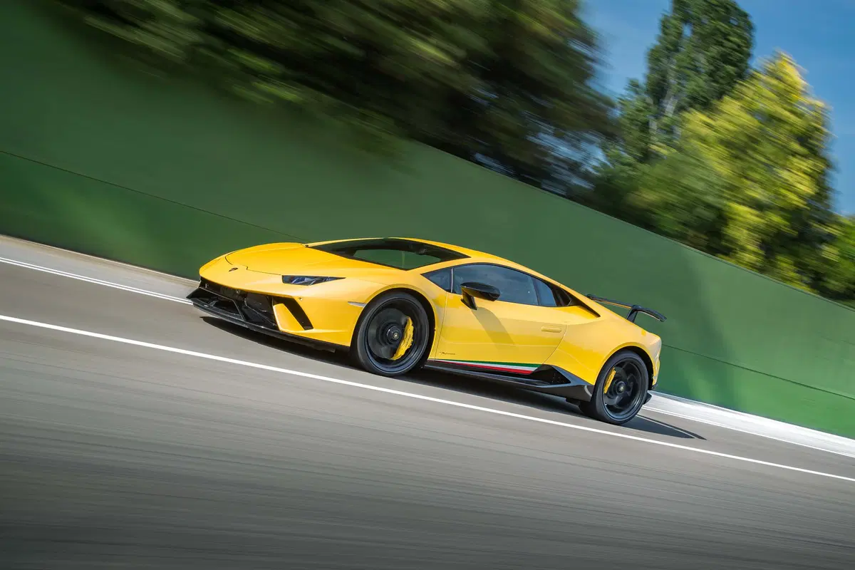 Lamborghini Huracan Performante, la più veloce è lei [Video primo test] (22)