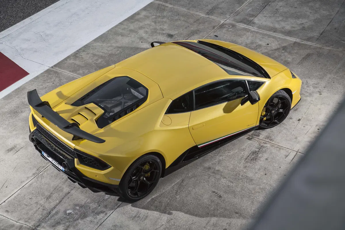 Lamborghini Huracan Performante, la più veloce è lei [Video primo test] (30)