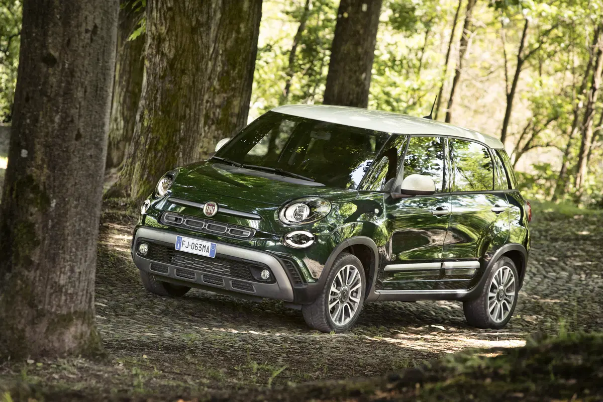 Fiat 500 L Cross 2017, restyling per la versione Large [Video primo test] (4)