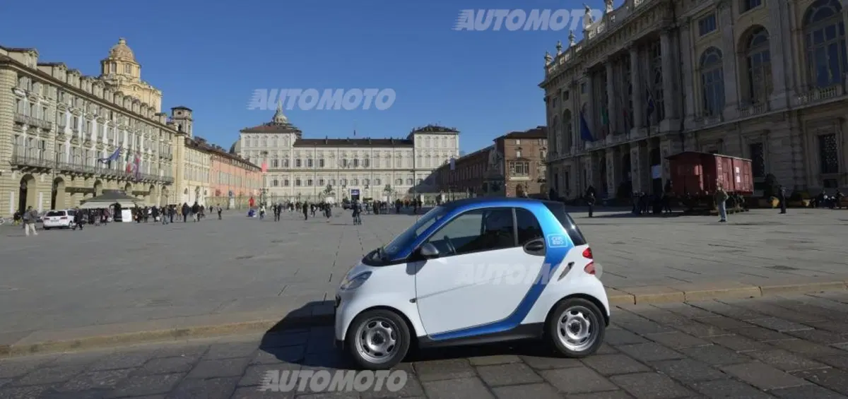car2go parte anche a Torino
