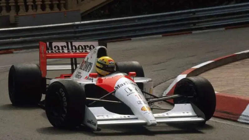 Formula 1, i re di Montecarlo "nudi" per un giorno