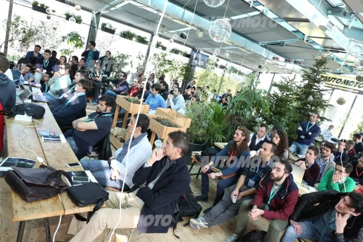#Hackauto 2015: al lavoro per Peugeot, Ford e Mercedes (8)