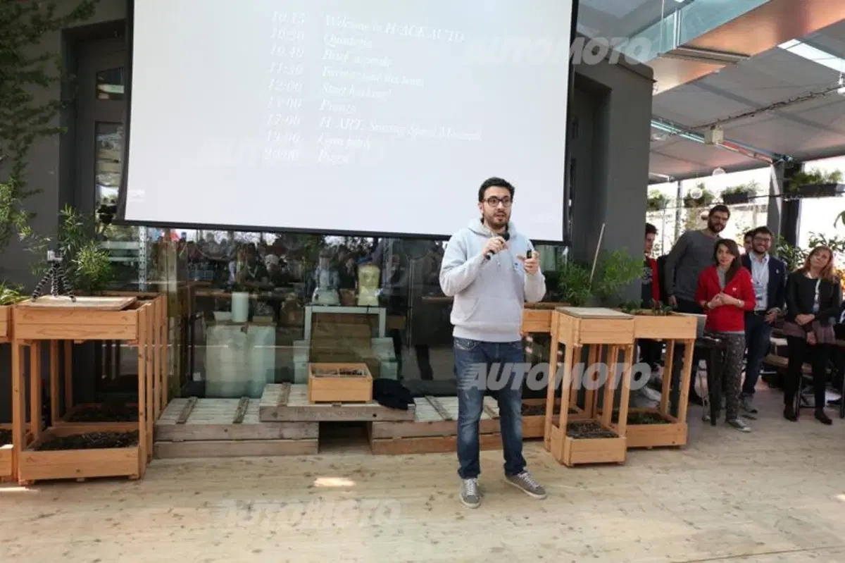 #Hackauto 2015: al lavoro per Peugeot, Ford e Mercedes (11)