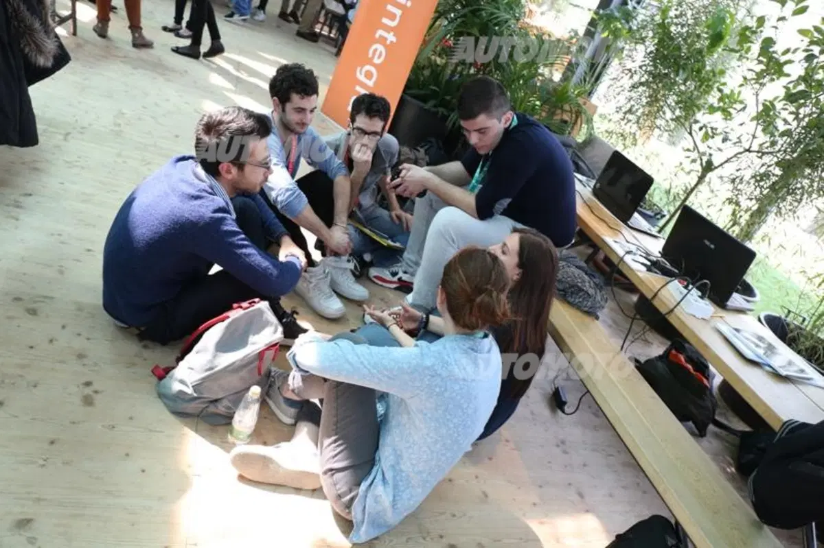 #Hackauto 2015: al lavoro per Peugeot, Ford e Mercedes (18)