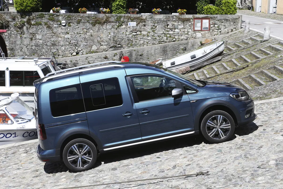 Volkswagen Caddy TGI a metano. Puliti alla meta (9)