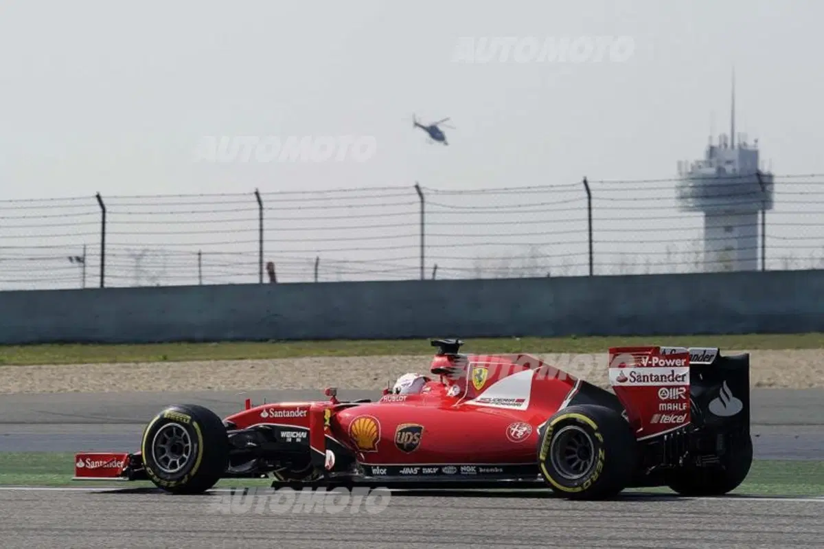 F1 2015, GP Cina: vince Hamilton. Vettel terzo, Raikkonen quarto (10)