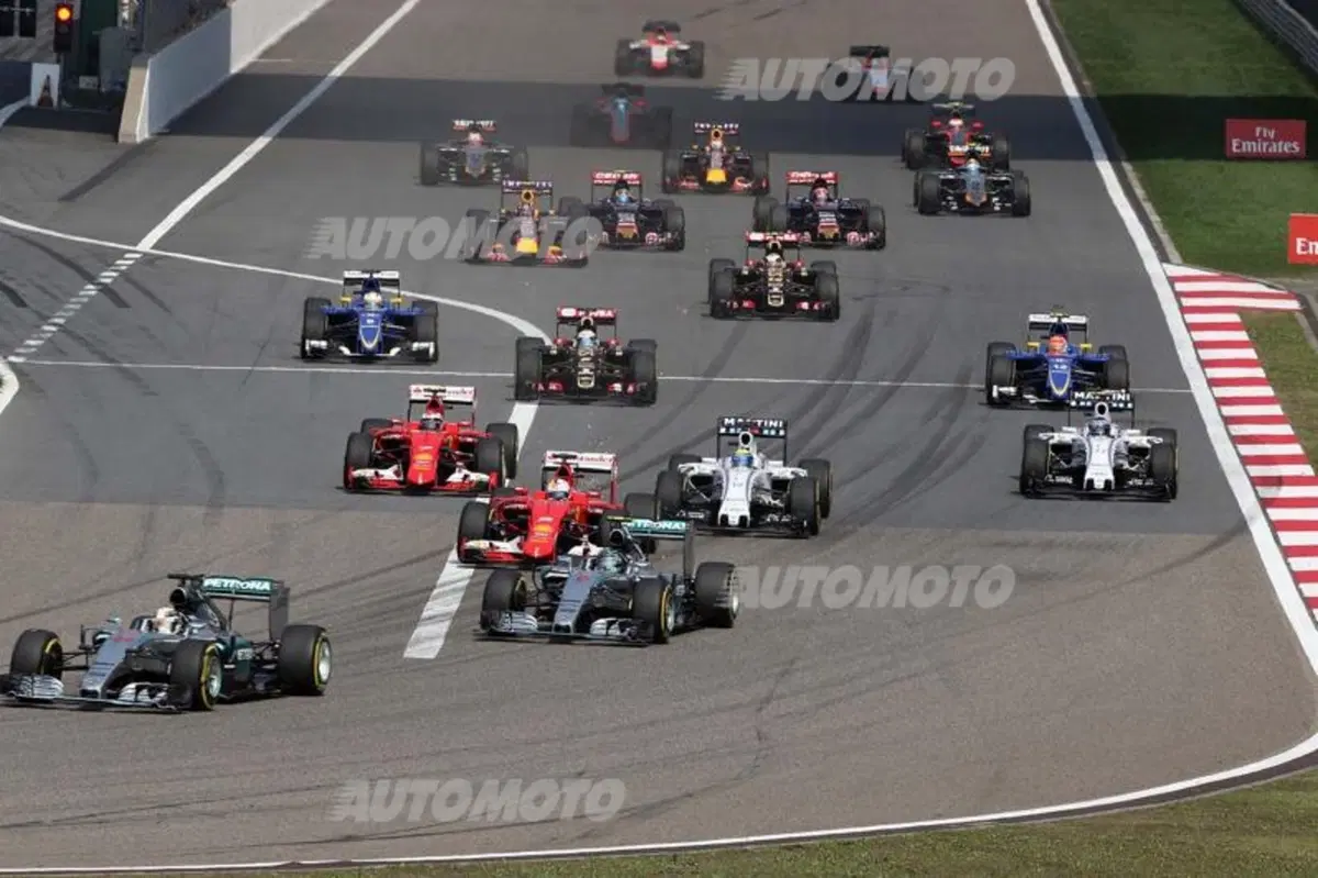 F1 2015, GP Cina: vince Hamilton. Vettel terzo, Raikkonen quarto (37)