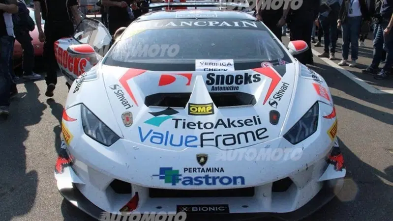 Lamborghini inarrestabile: dal Super Trofeo all'endurance con la Hurac&aacute;n GT3