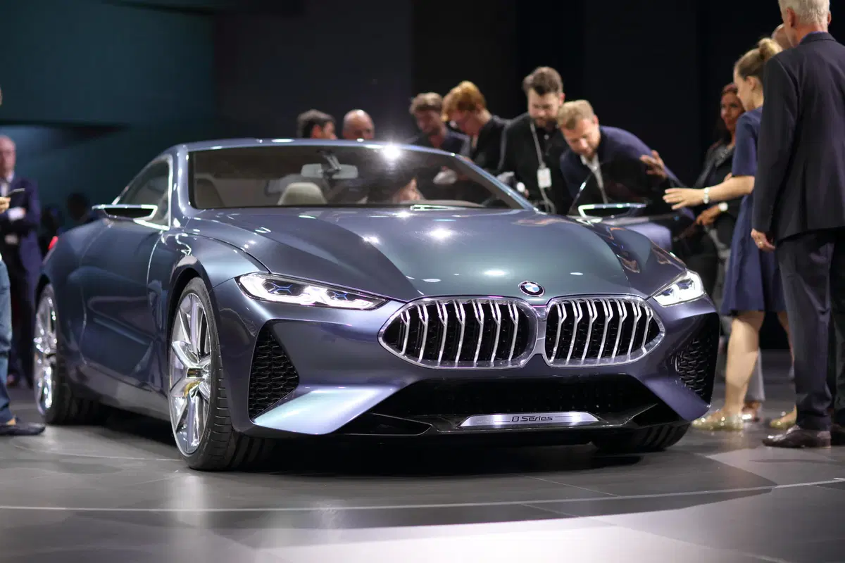 BMW Serie 8 Concept: ritorno al futuro con lusso (15)
