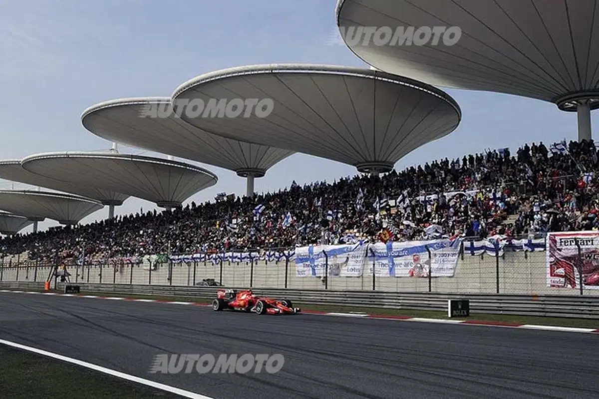 Formula 1, GP Cina 2015: le foto più belle di Shanghai (6)