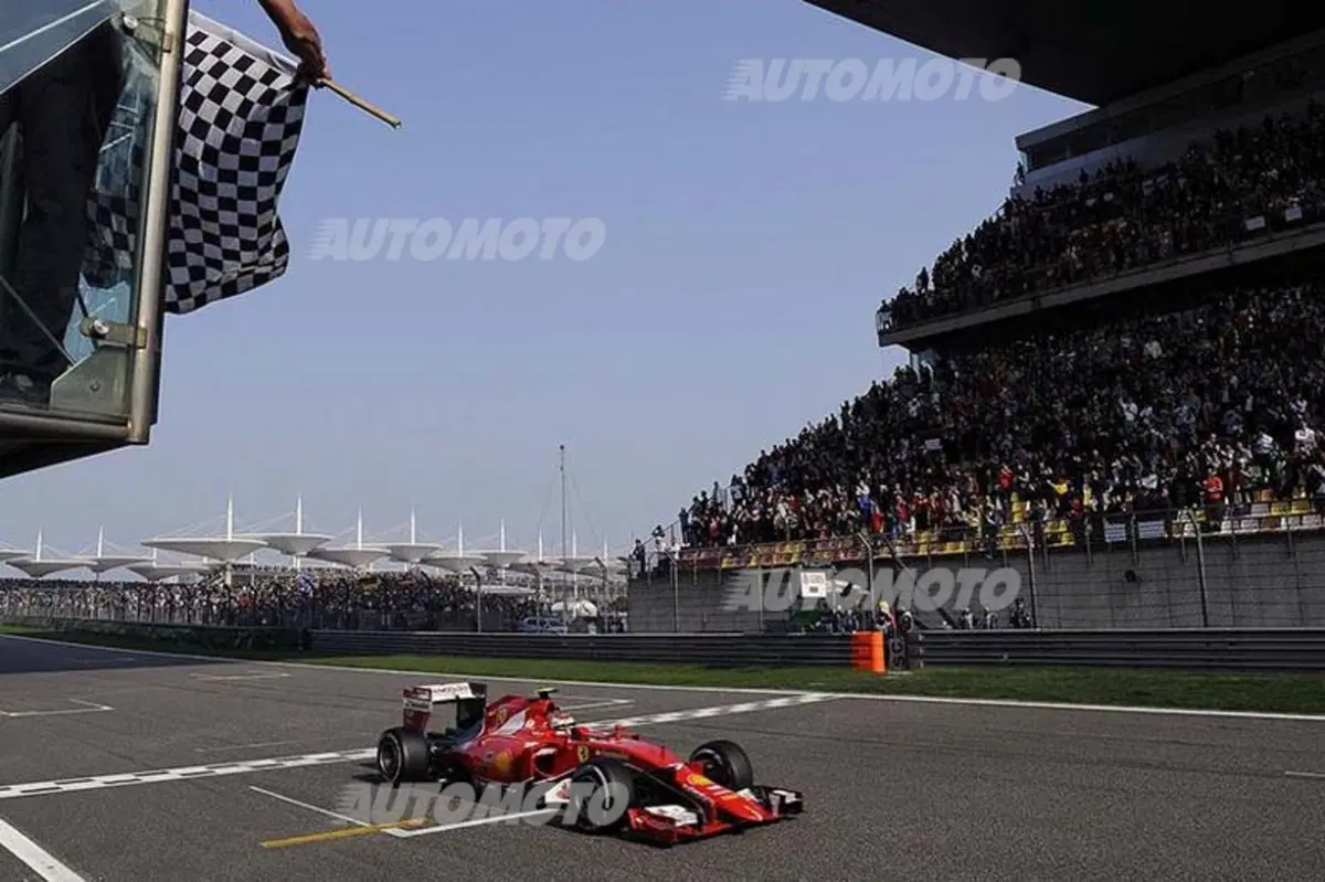 Formula 1, GP Cina 2015: le foto più belle di Shanghai (29)