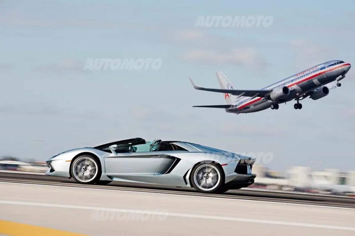 Lamborghini Aventador LP 700-4 Roadster (10)
