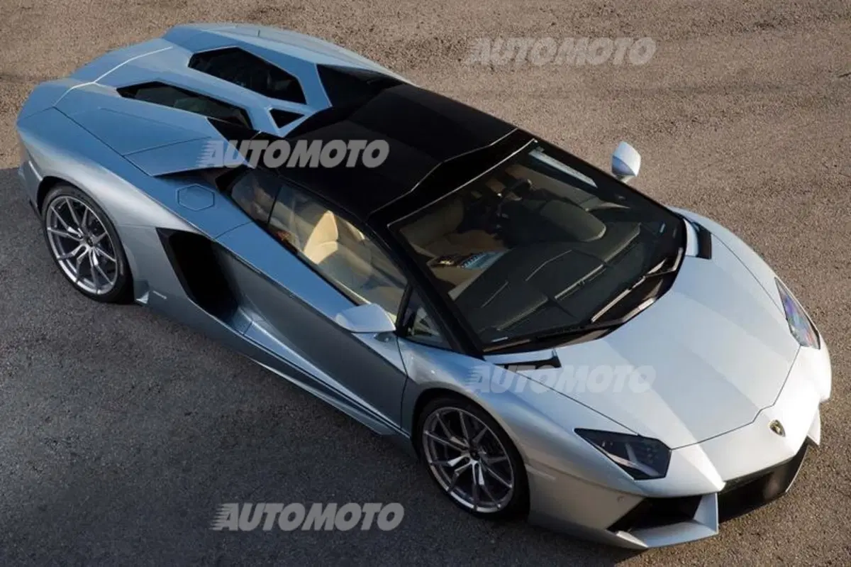 Lamborghini Aventador LP 700-4 Roadster (25)