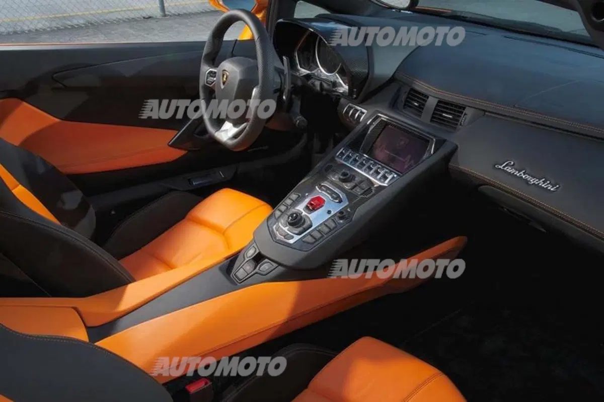 Lamborghini Aventador LP 700-4 Roadster (37)