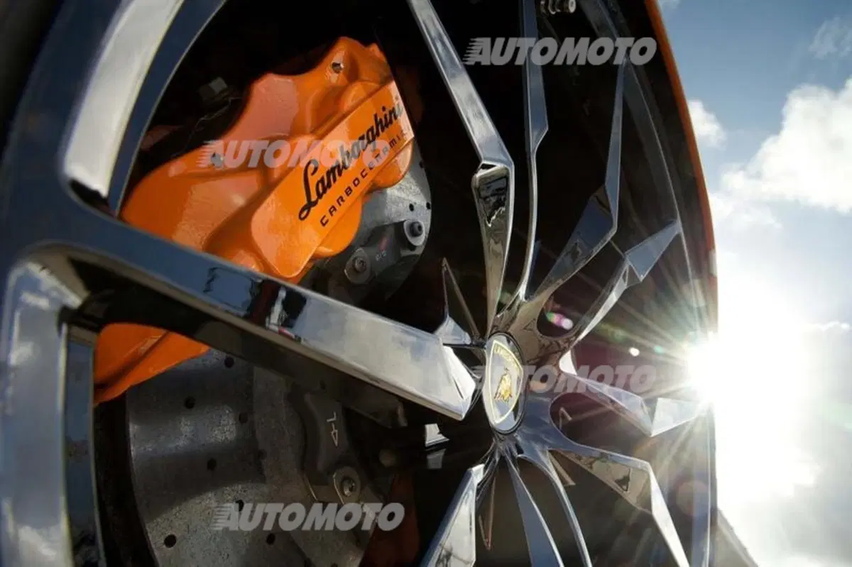 Lamborghini Aventador LP 700-4 Roadster (49)