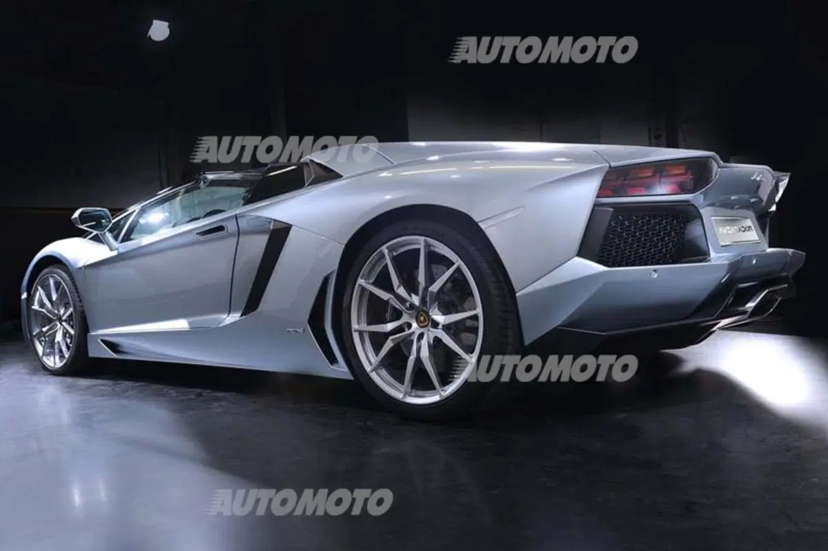 Lamborghini Aventador LP 700-4 Roadster (60)