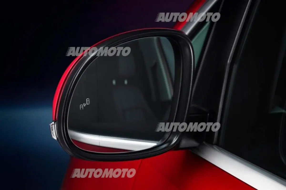 Seat Alhambra, il restyling arriva a settembre (6)