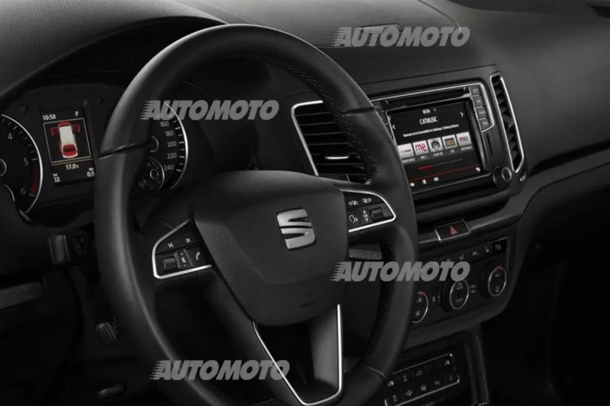 Seat Alhambra, il restyling arriva a settembre (8)