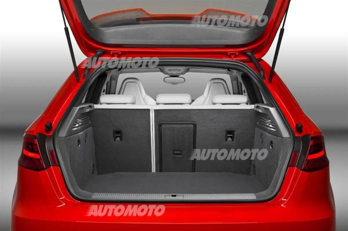 Audi RS 3 Sportback, giù il prezzo con la nuova versione (12)