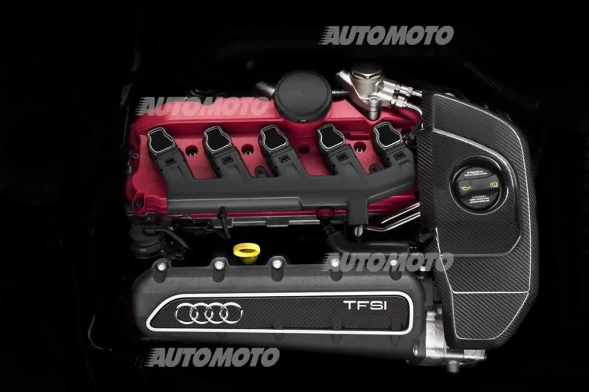 Audi RS 3 Sportback, giù il prezzo con la nuova versione (14)