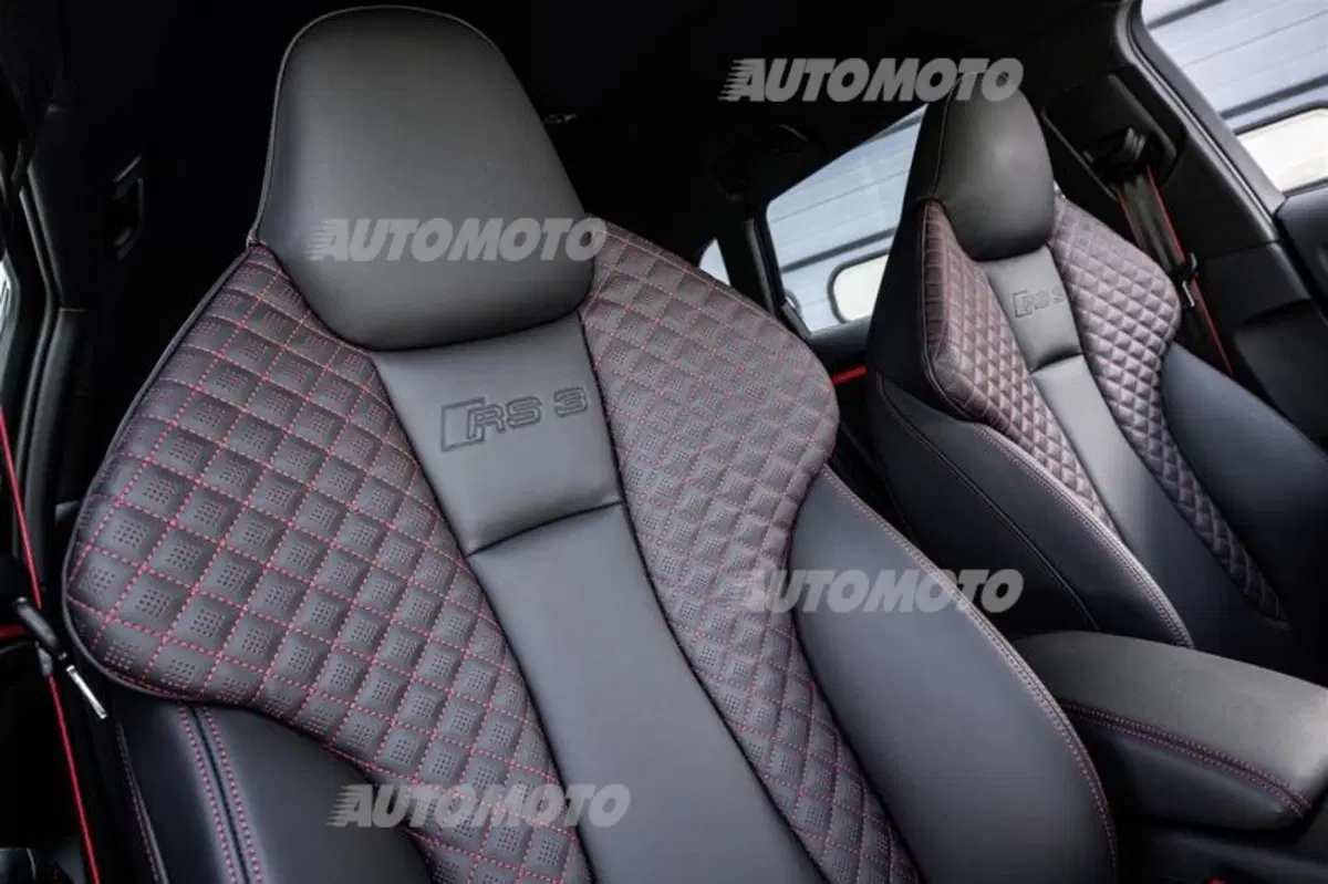 Audi RS 3 Sportback, giù il prezzo con la nuova versione (19)