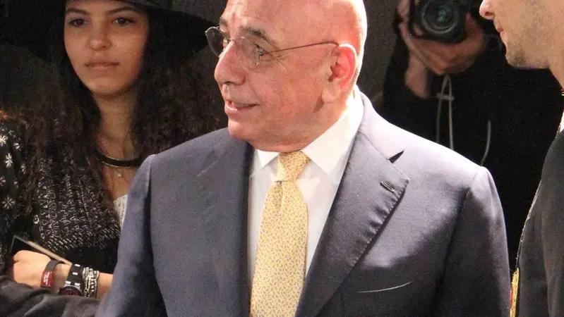 Galliani: &laquo;Quella volta che bussai all'Audi e apr&igrave; De Silva... con la spilla del Milan!&raquo;