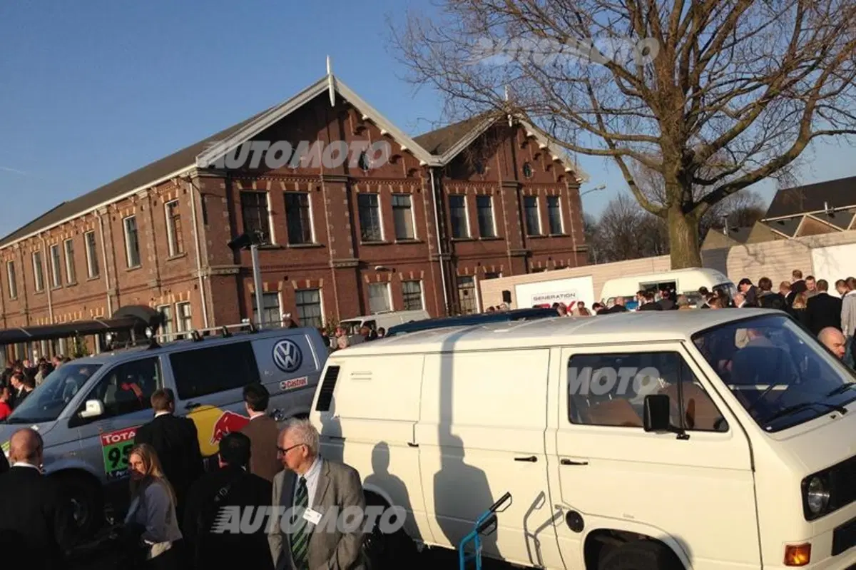 Nuovo Volkswagen T6: Transporter, Caravelle e Multivan (18)