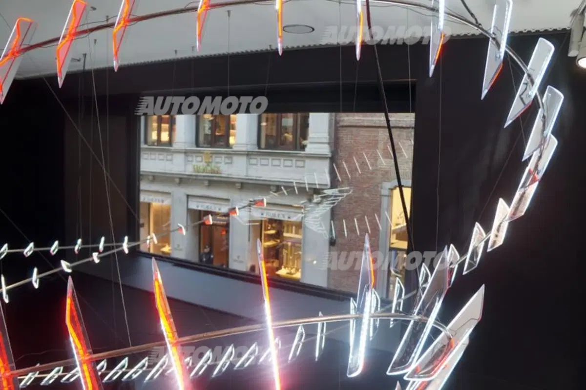 La luce, dalla sicurezza all'arte di Moritz Waldemeyer, all'Audi City Lab