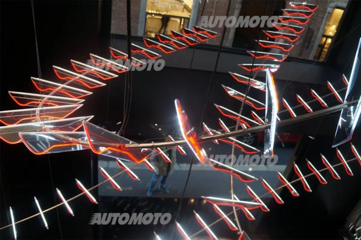 La luce, dalla sicurezza all'arte di Moritz Waldemeyer, all'Audi City Lab (4)