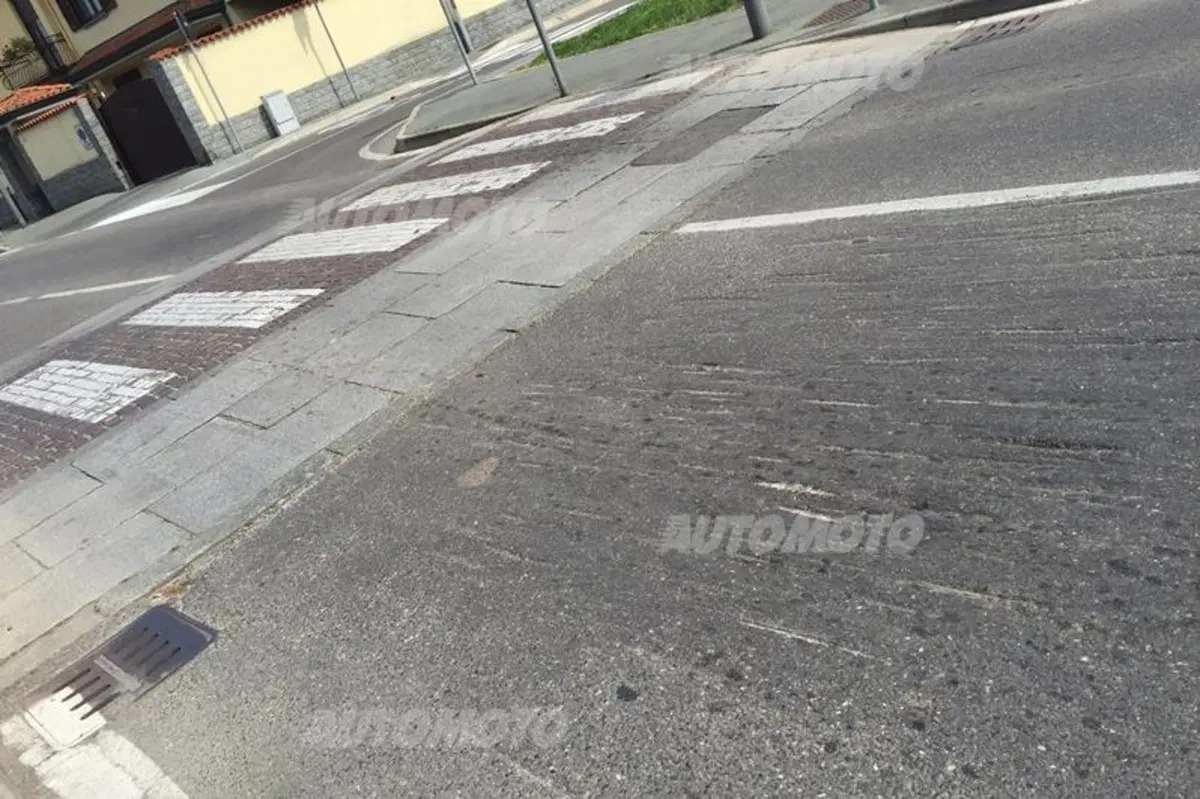 Dossi: vietati sulle strade principali. E chi sbaglia deve pagare (7)