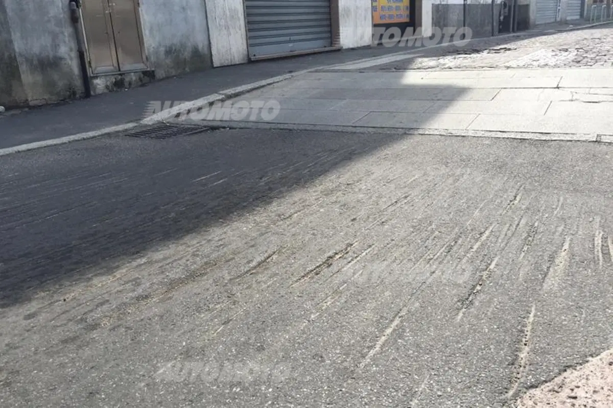 Dossi: vietati sulle strade principali. E chi sbaglia deve pagare (11)