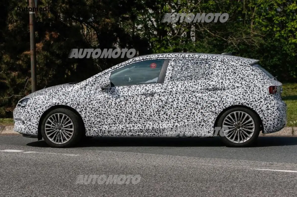 Opel Astra, vi mostriamo la quinta generazione (6)