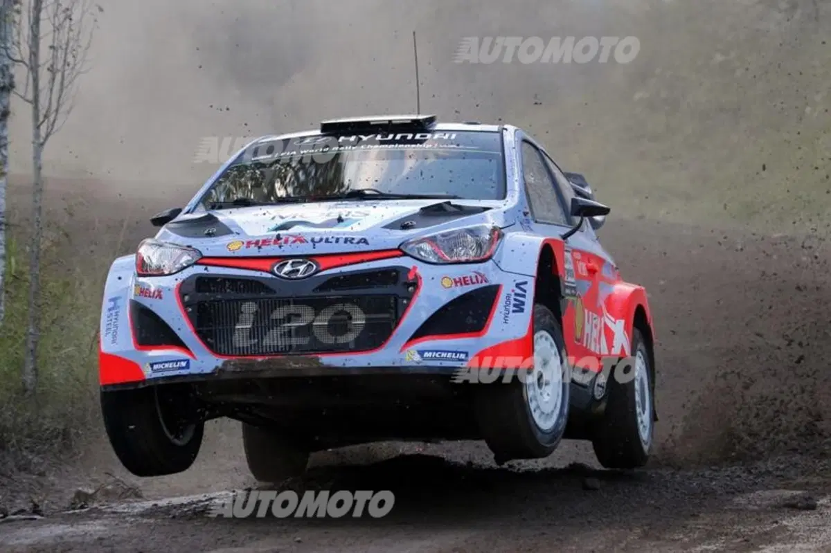 WRC 2015. Rally Argentina. Partiti! Ogier (VW Polo R WRC) subito in testa. (20)