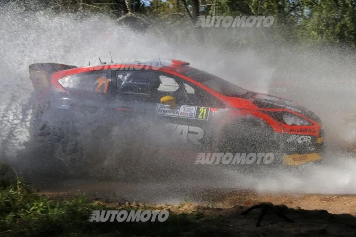 WRC 2015. Rally Argentina. Partiti! Ogier (VW Polo R WRC) subito in testa. (21)