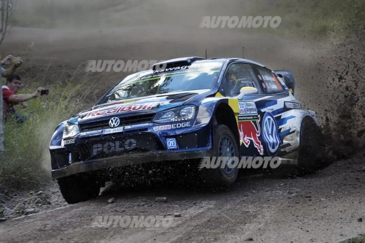 WRC 2015. Rally Argentina. Partiti! Ogier (VW Polo R WRC) subito in testa. (23)