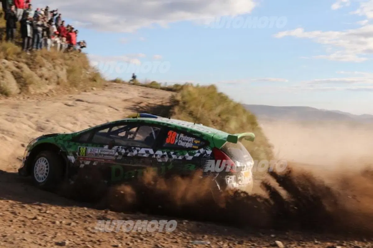 WRC 2015. Argentina Day 2. Meeke (Citroen Ds3) ancora in testa (12)