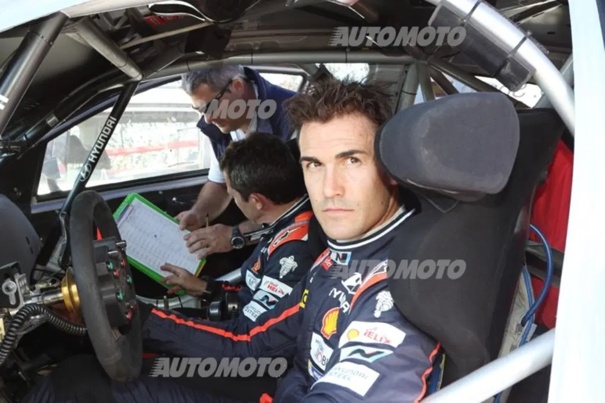 WRC 2015: Meeke vince in Argentina e dedica la vittoria a McRae (23)