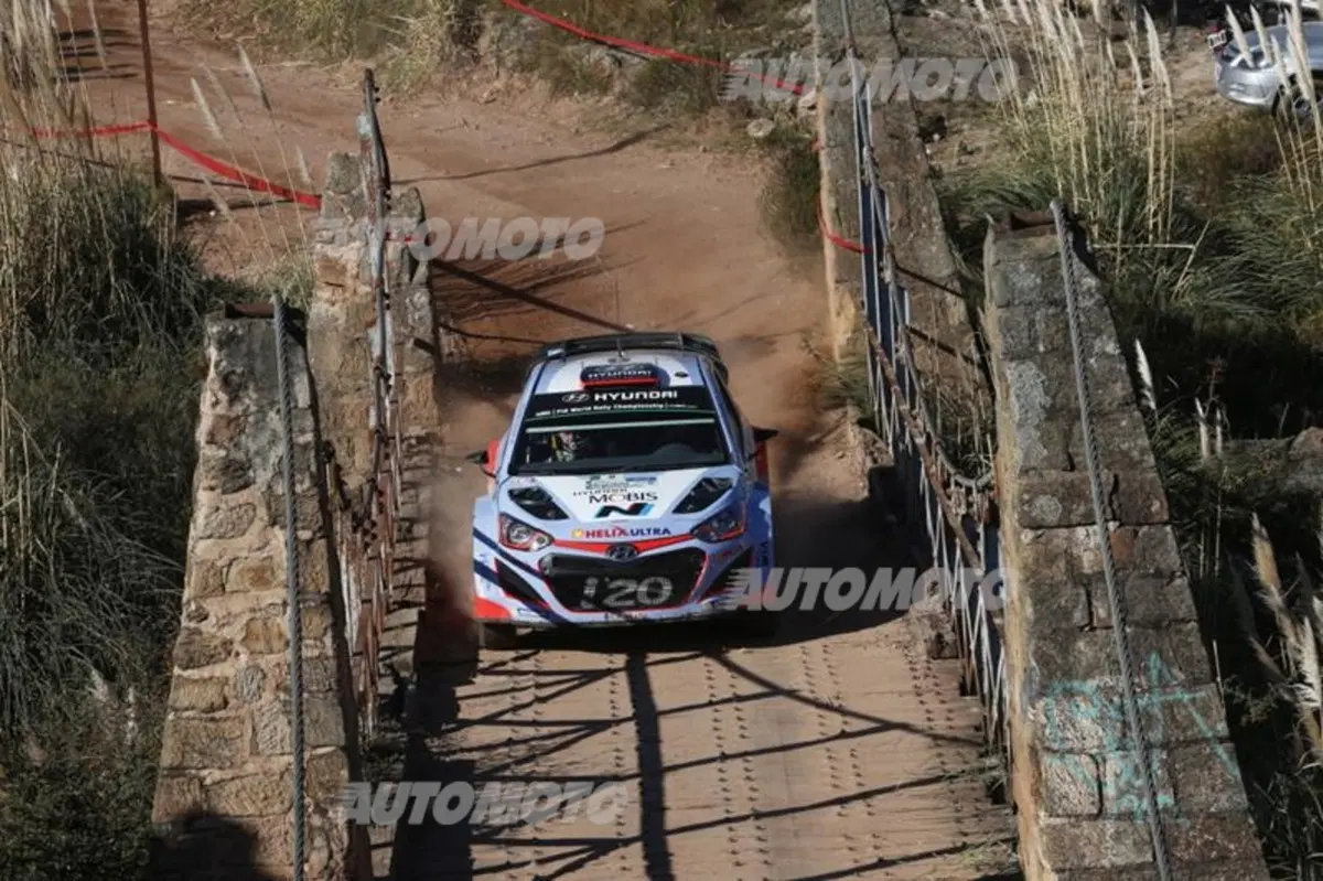 WRC 2015: Meeke vince in Argentina e dedica la vittoria a McRae (42)