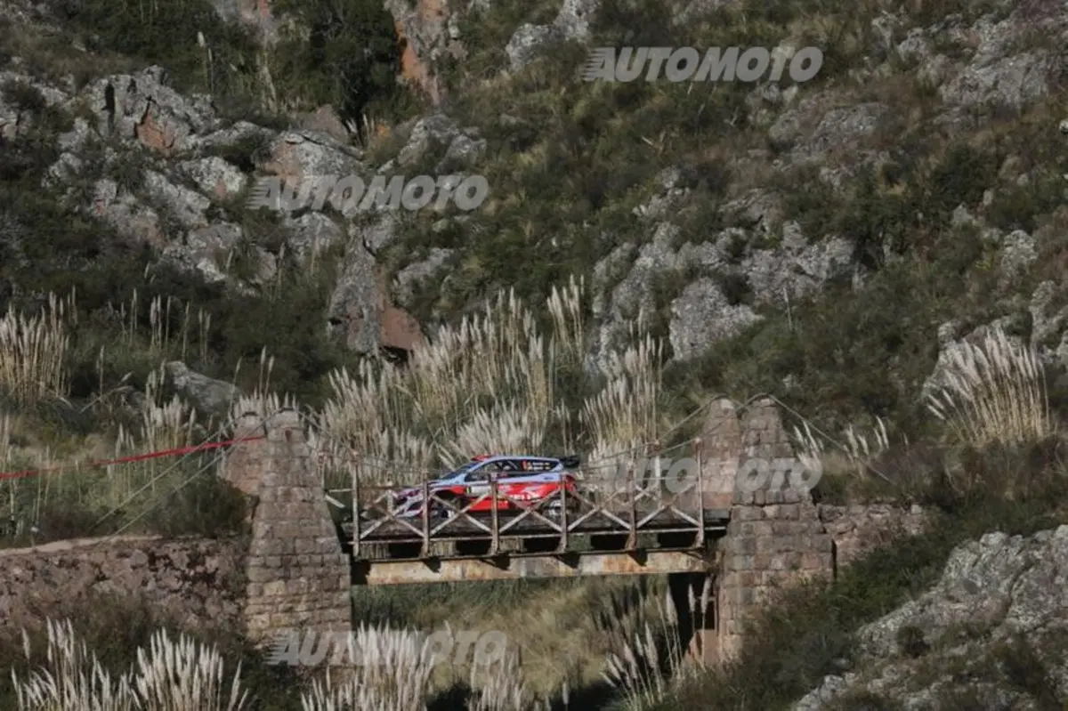 WRC 2015: Meeke vince in Argentina e dedica la vittoria a McRae (43)
