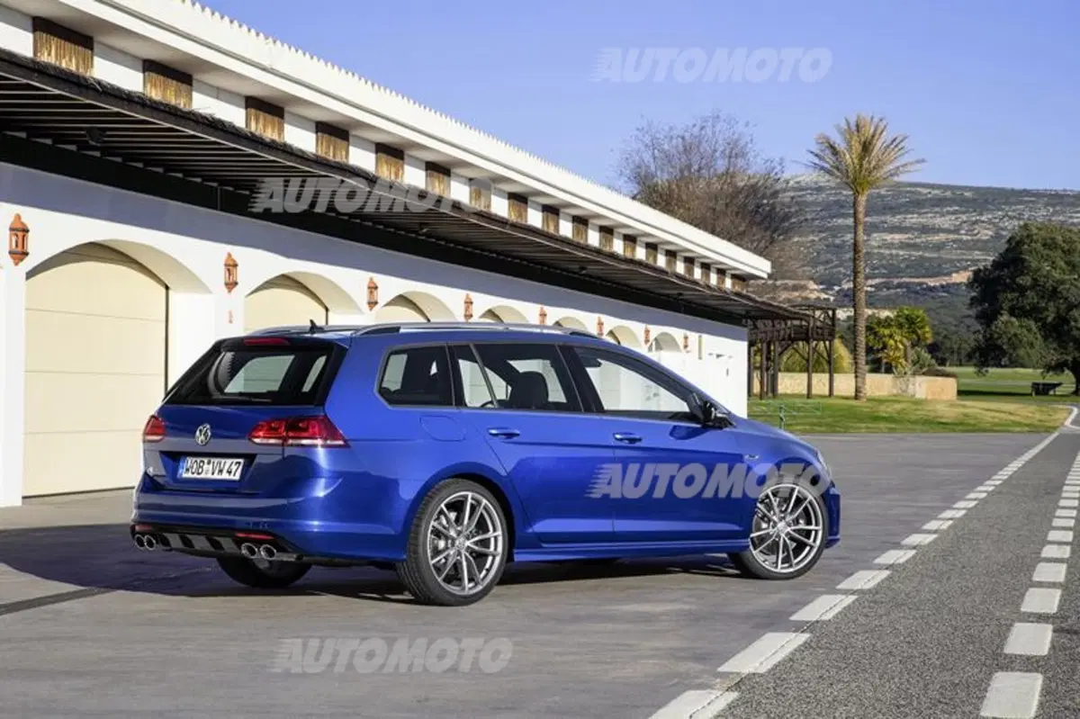 Volkswagen Golf Variant: nuova GTD, Alltrack e R (4)