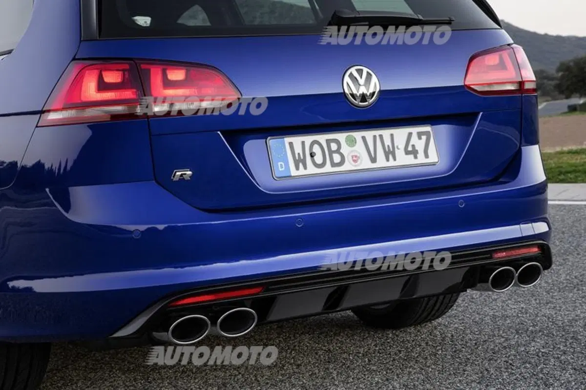 Volkswagen Golf Variant: nuova GTD, Alltrack e R (7)