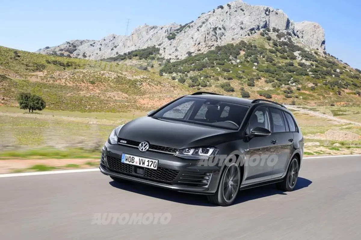 Volkswagen Golf Variant: nuova GTD, Alltrack e R (19)