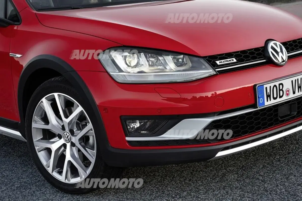 Volkswagen Golf Variant: nuova GTD, Alltrack e R (30)