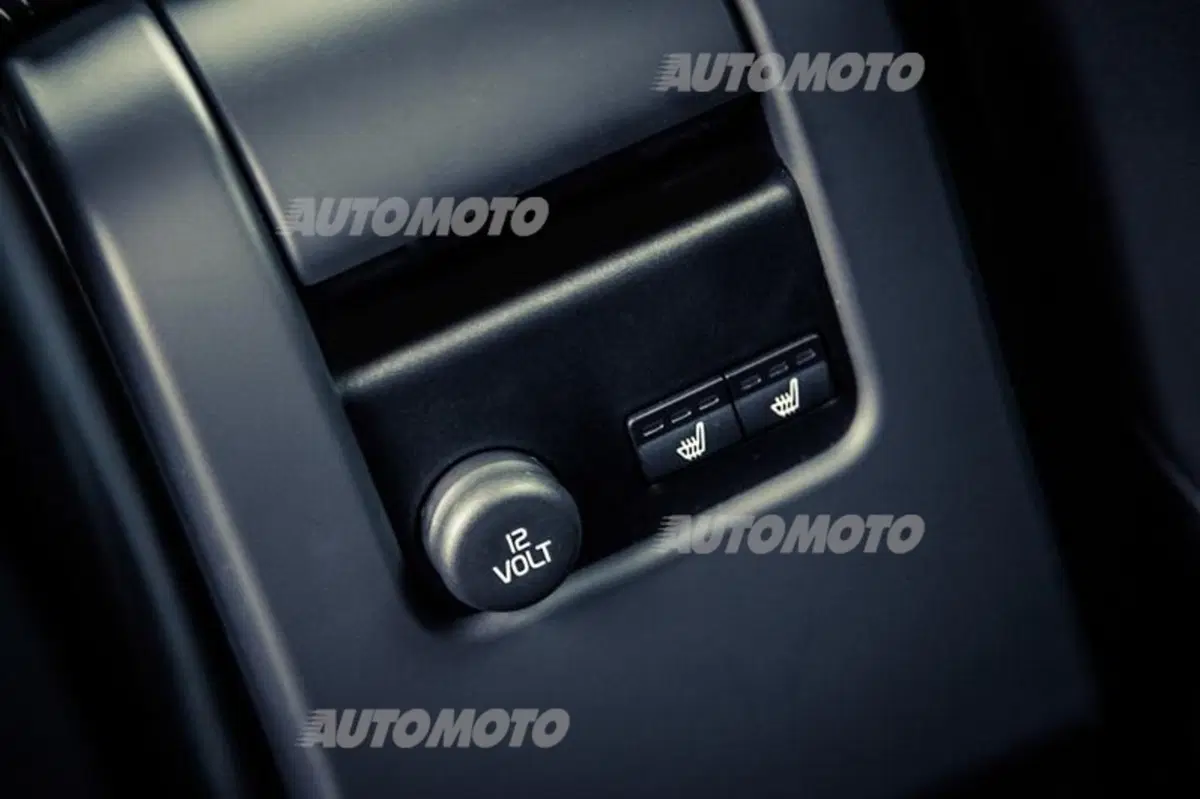 Lexus Is 300h [video] (30)