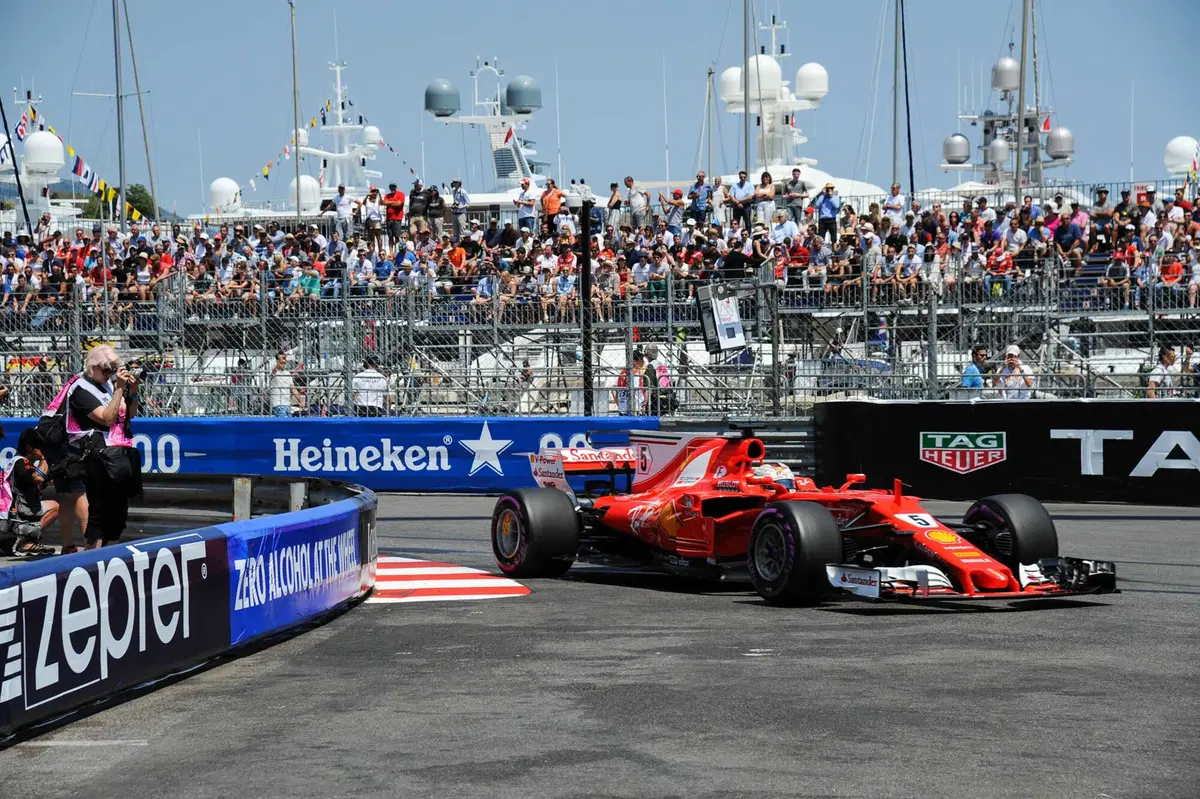 F1, GP Montecarlo 2017: la cronaca della gara in diretta (24)