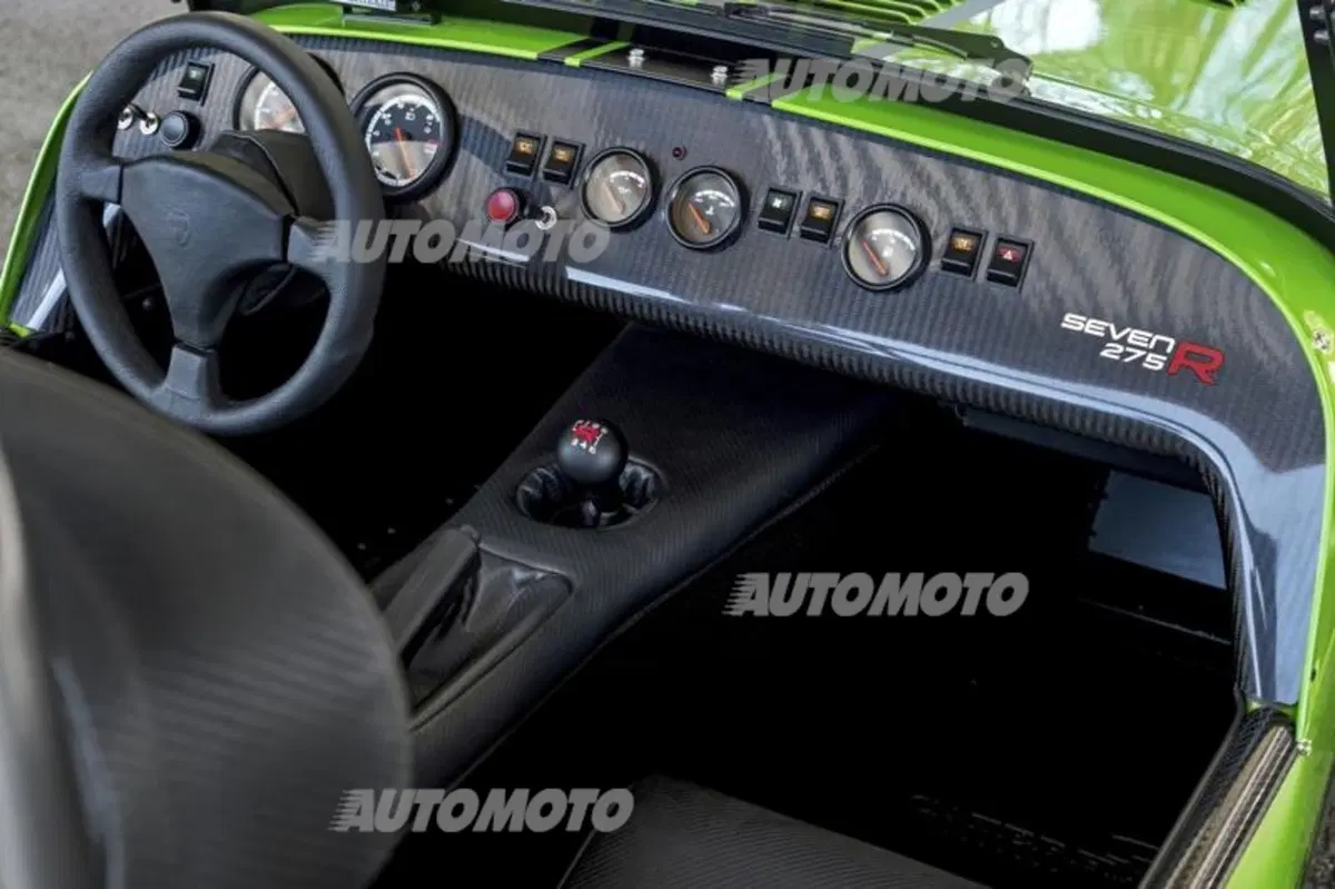 Caterham Seven 275, l'essenziale (5)