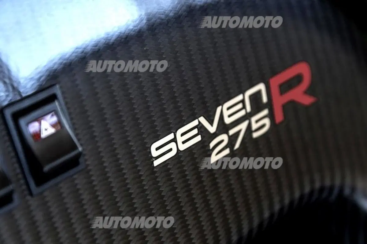 Caterham Seven 275, l'essenziale (8)